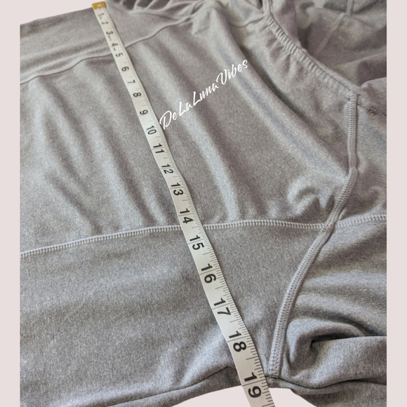 Danskin Medium NWOT Activewear Soft Grey Hoodie with long sleeves Thumb Access. - Picture 7 of 8
